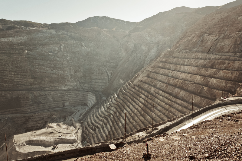 Illustration for article titled The Biggest Man-Made Hole on Earth